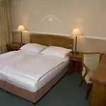 Dr. Adler Spa & Kurhotel 3*