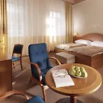 Dr. Adler Spa & Kurhotel Hotel 3*