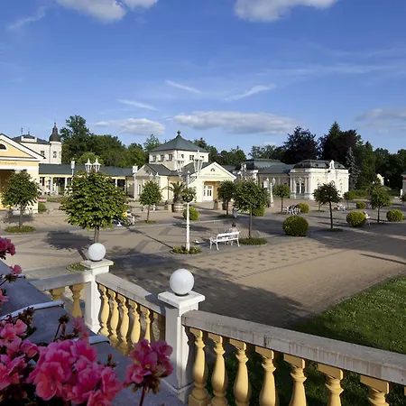 Dr. Adler Spa&kurhotel 3* Františkovy Lázně