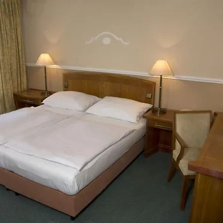 Dr. Adler Spa&kurhotel 3*