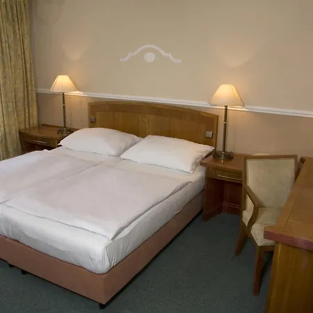 Hotell Dr. Adler &