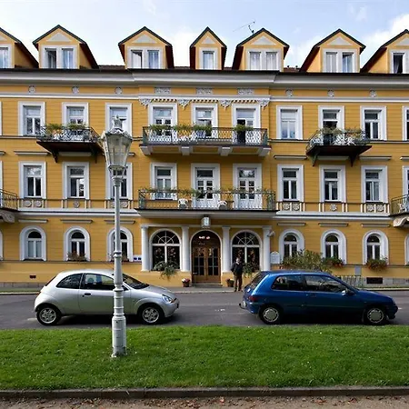 Hotell Dr. Adler & Františkovy Lázně
