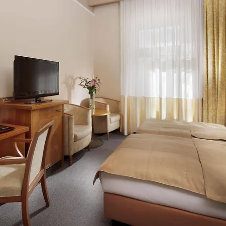 Hotell Dr. Adler &
