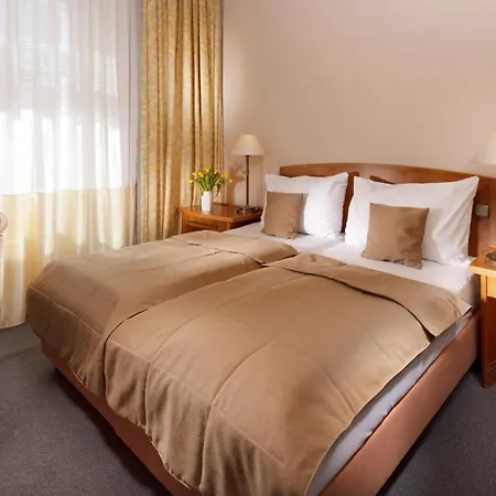 Dr. Adler Spa&kurhotel 3* Františkovy Lázně